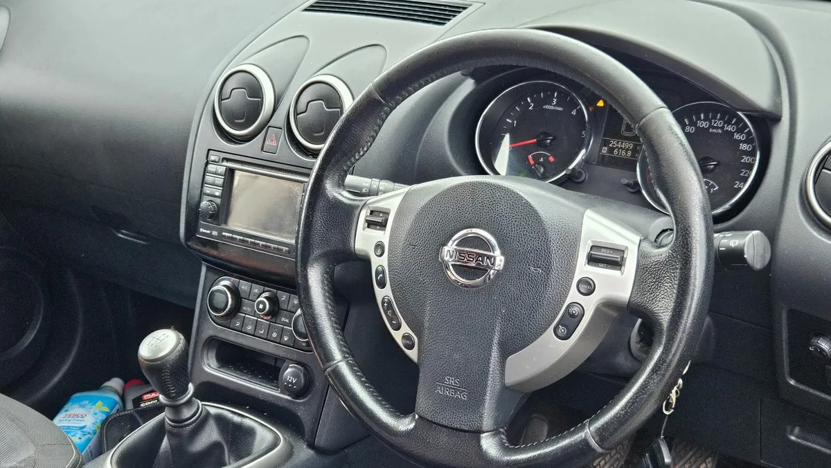 Nissan Qashqai+2  7 seater - Image 4