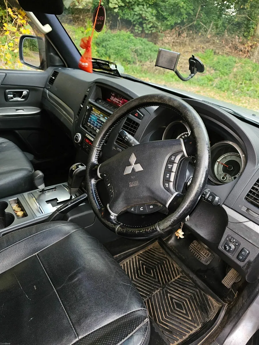 Mitsubishi Pajero 2015 - Image 4