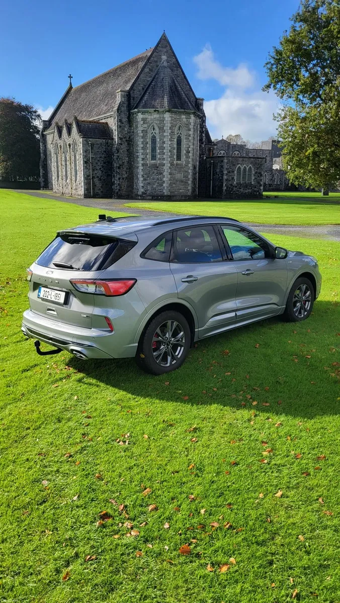 2.0 diesel Ford Kuga 2020 Top Spec - Image 4