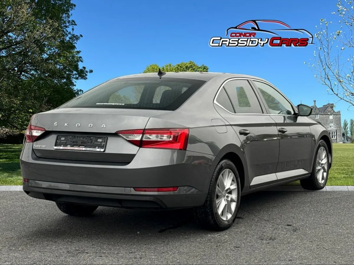 Skoda Superb SE TECHNOLOGY TDI *FULL LEATHER* - Image 2