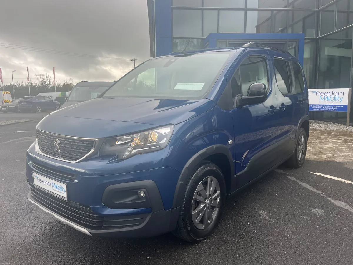 Peugeot Rifter 2022 Wheelchair Accessible - Image 3