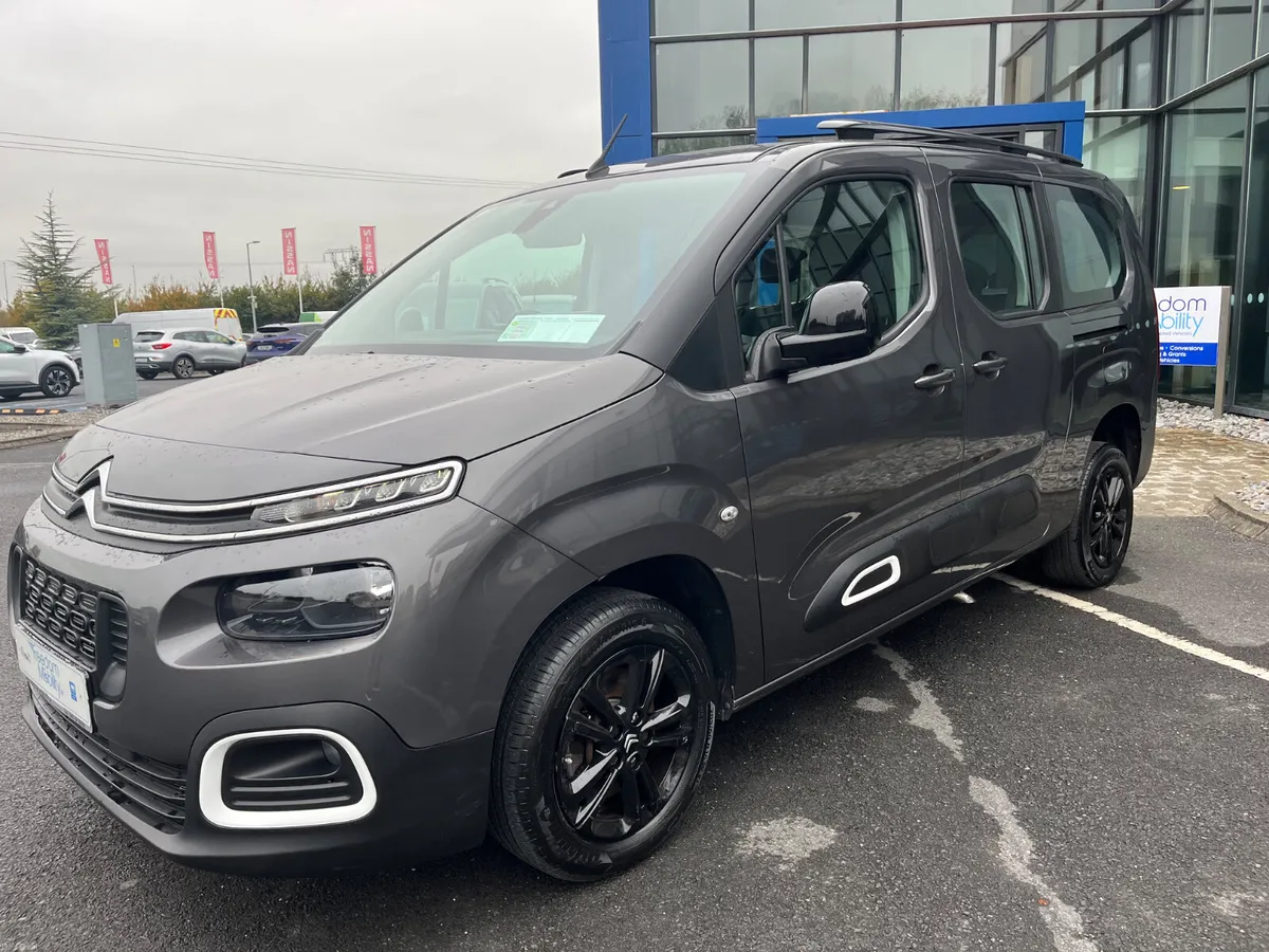 Citroen Berlingo LWB Taxi Spec 2023 - Image 3