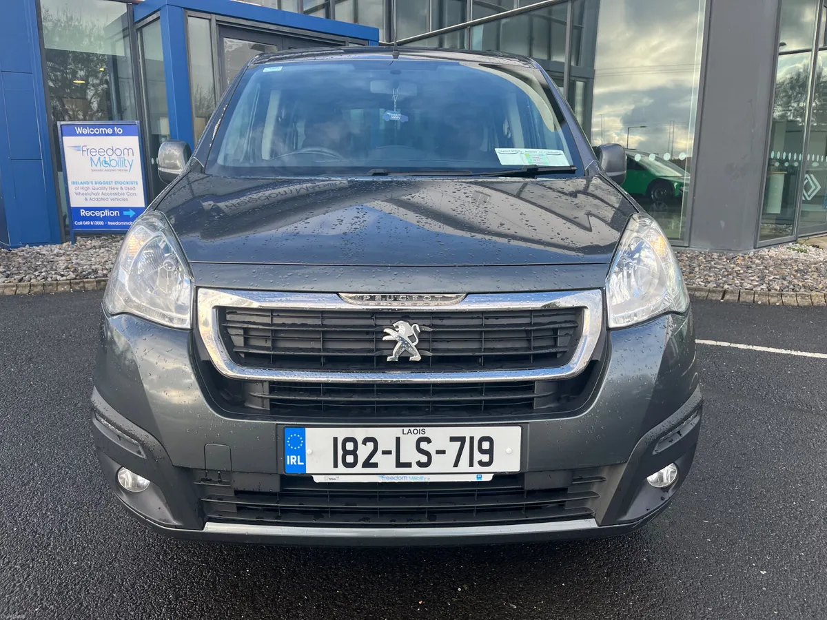 Peugeot Partner 2018 Wheelchair Accesible - Image 2