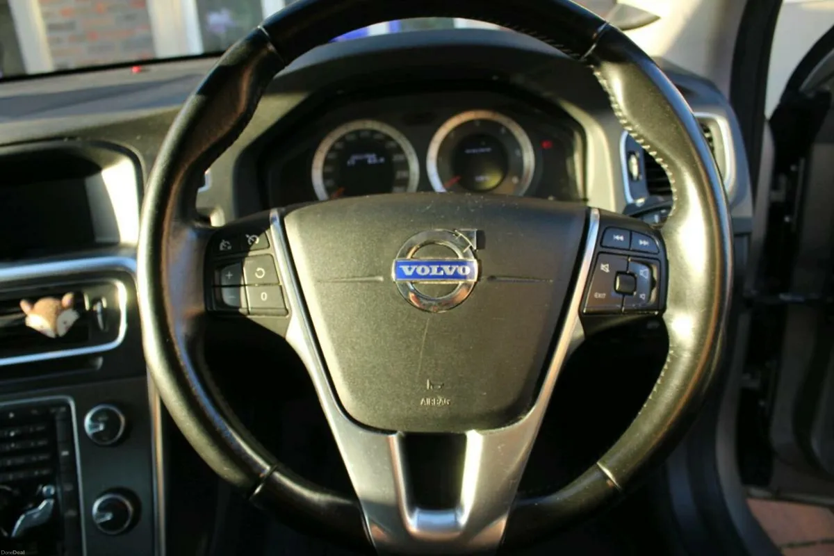 Volvo S60 D3 2011 NCT May 26+TAX Dec 25 - Image 4