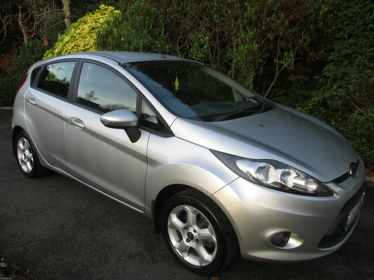 Ford Fiesta 2011 - Image 1