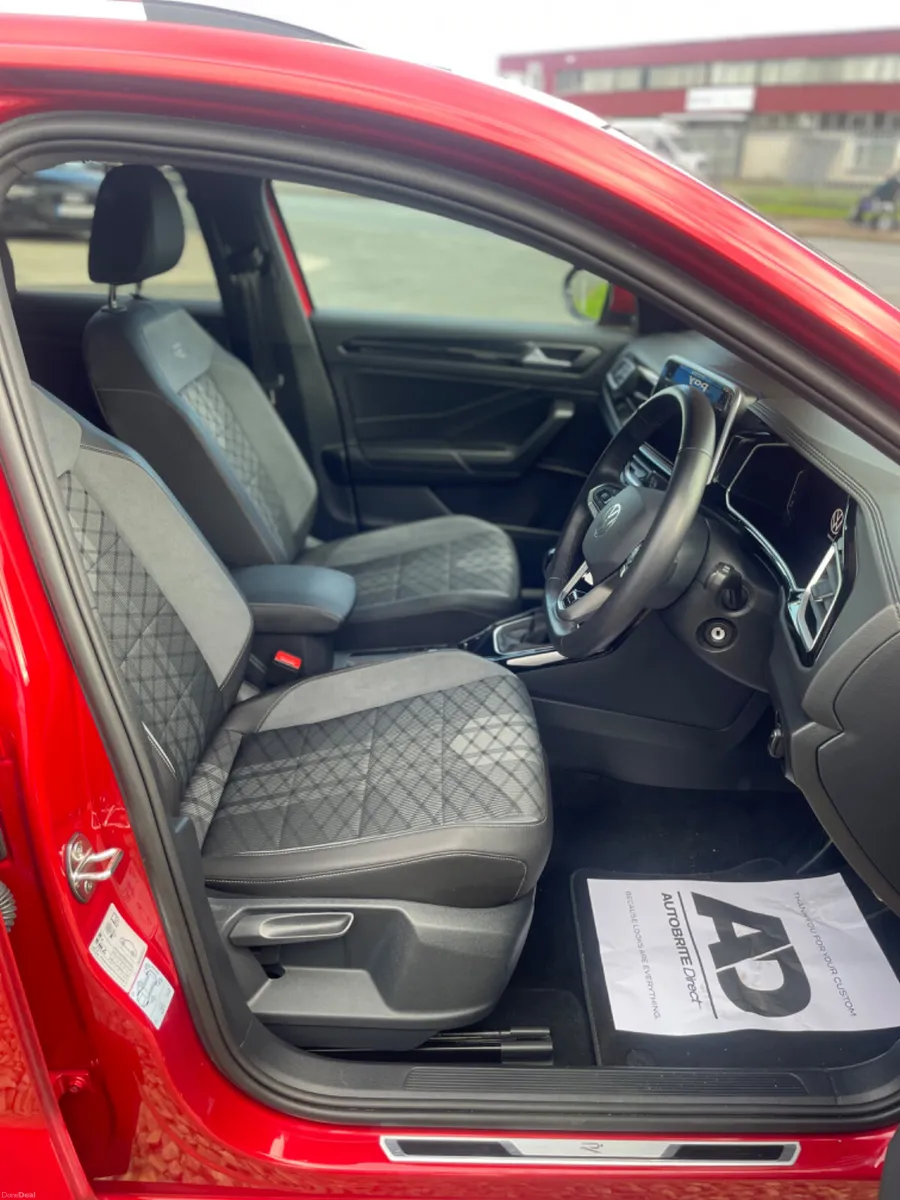 2024 Volkswagen T-Roc R-Line 2.0TDI - Image 4