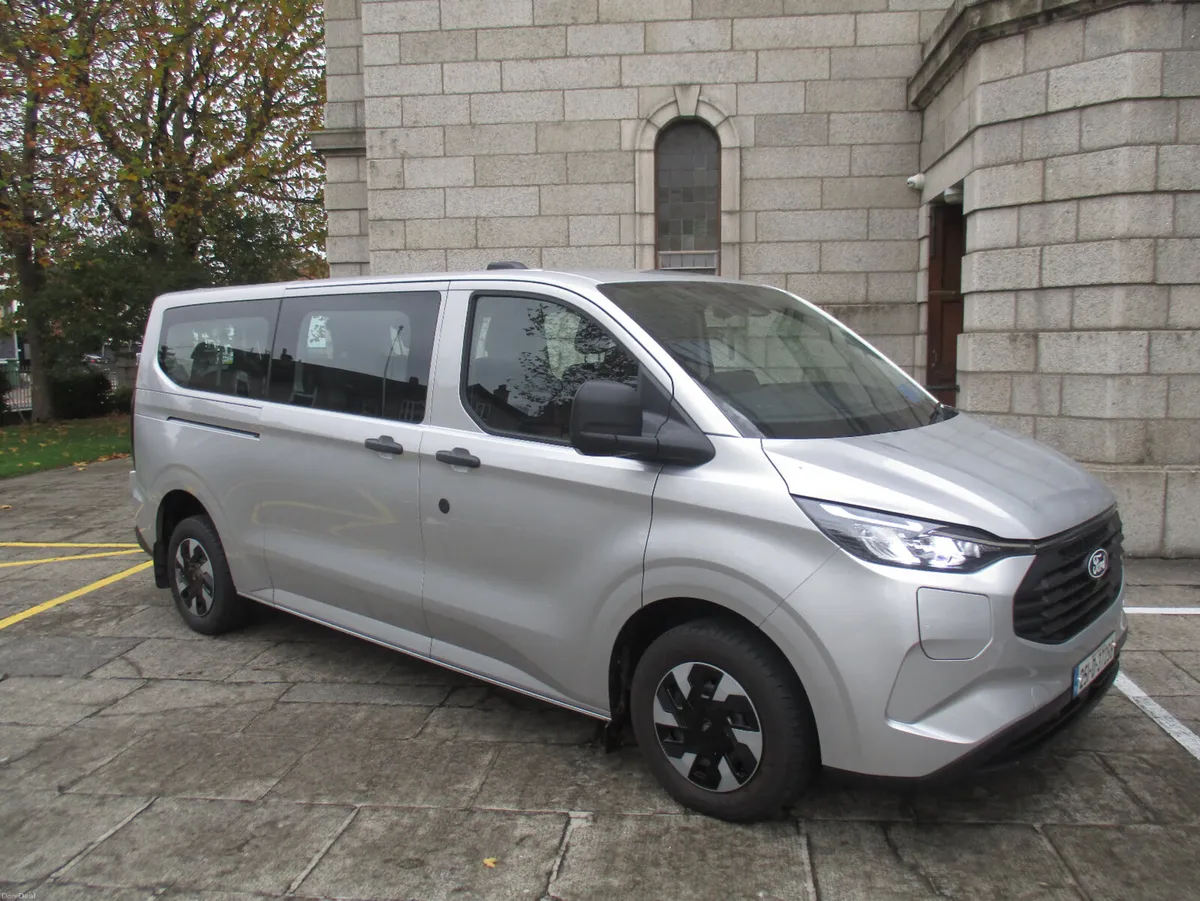 2025 Ford Transit Custom PHEV 9 SEATER - Image 1