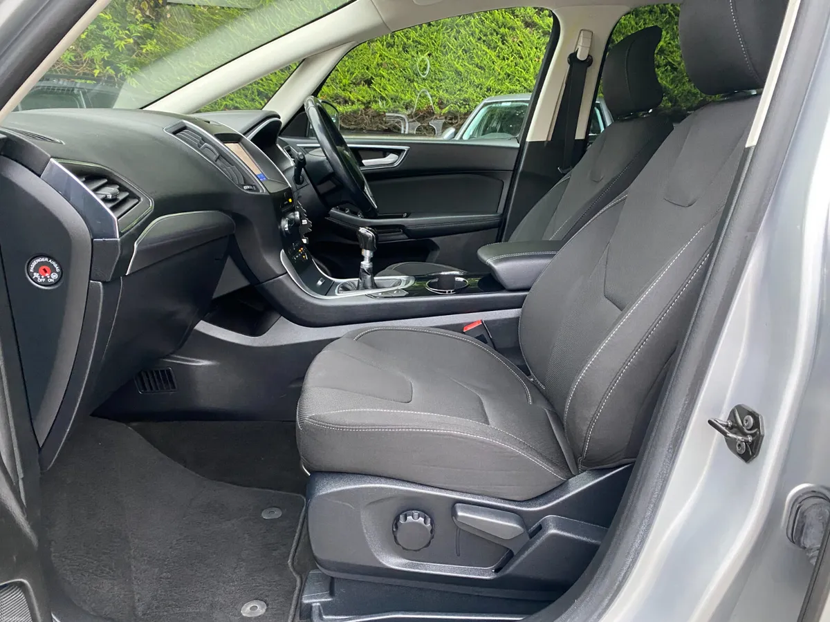 Ford S-Max 2.0L Ford EcoBlue 150PS Titanium - Image 4