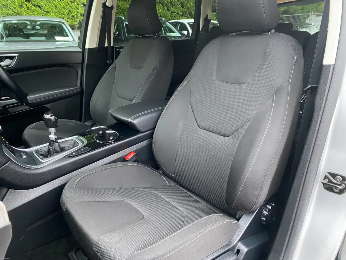 Ford S-Max 2.0L Ford EcoBlue 150PS Titanium - Image 5