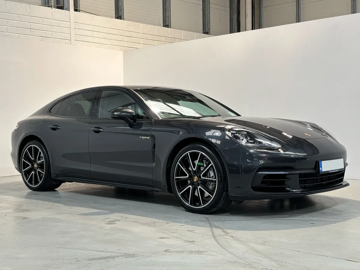 2018 Porsche Panamera 4 3.0 E Hybrid 462BHP - Image 3