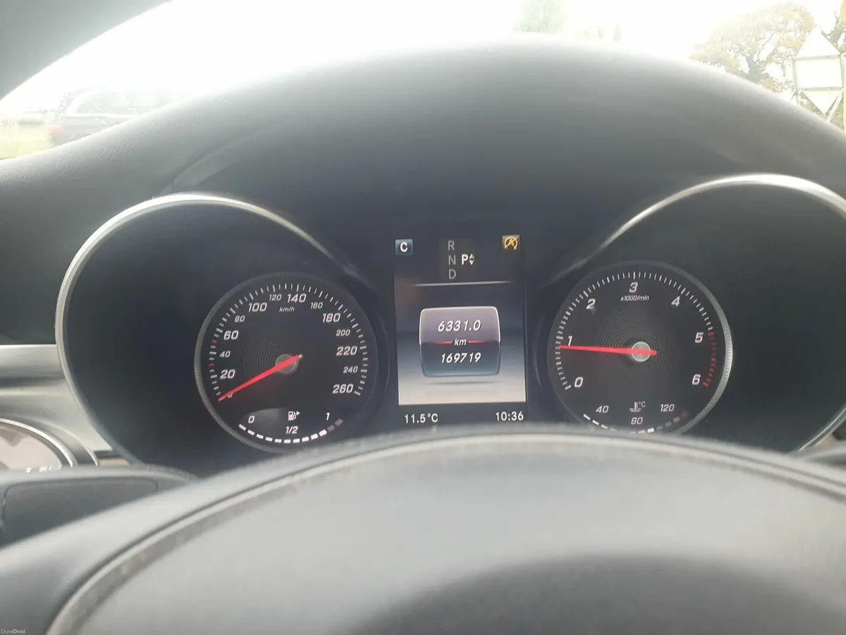 Mercedes-Benz C-Class 2017 - Image 3