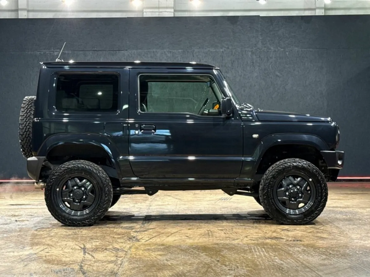 Suzuki Jimny 0.7 MANUAL - REVERSE CAMERA - HEATED - Image 3