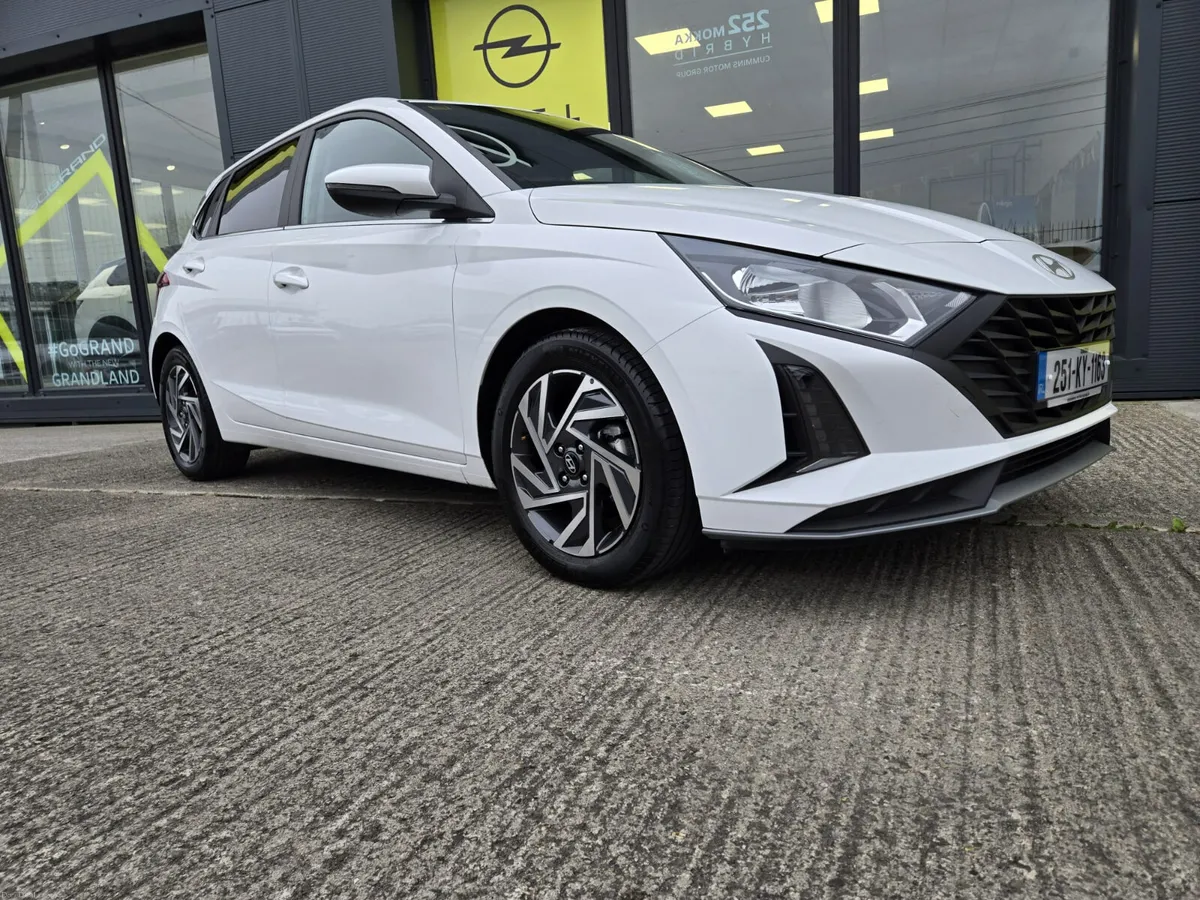 Hyundai i20 DELUXE PLUS - Image 5