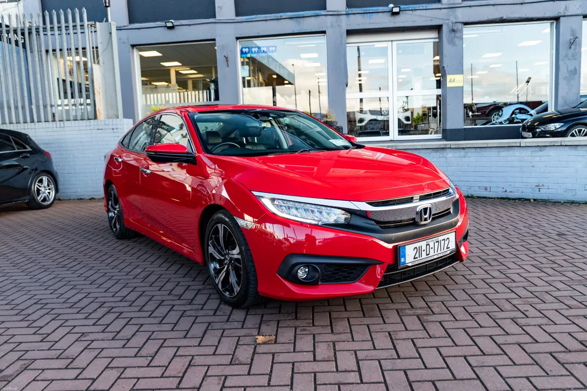 Honda Civic 1.0 124BHP PREMIUM SALOON  // ONLY 76, - Image 1