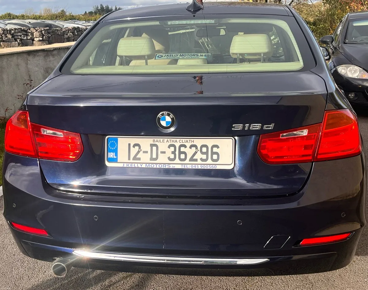 BMW 318D Luxury F30 - Image 3