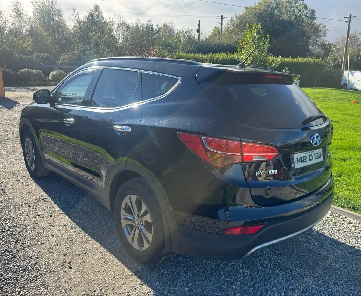 Hyundai Santa Fe Low Miles - Image 4