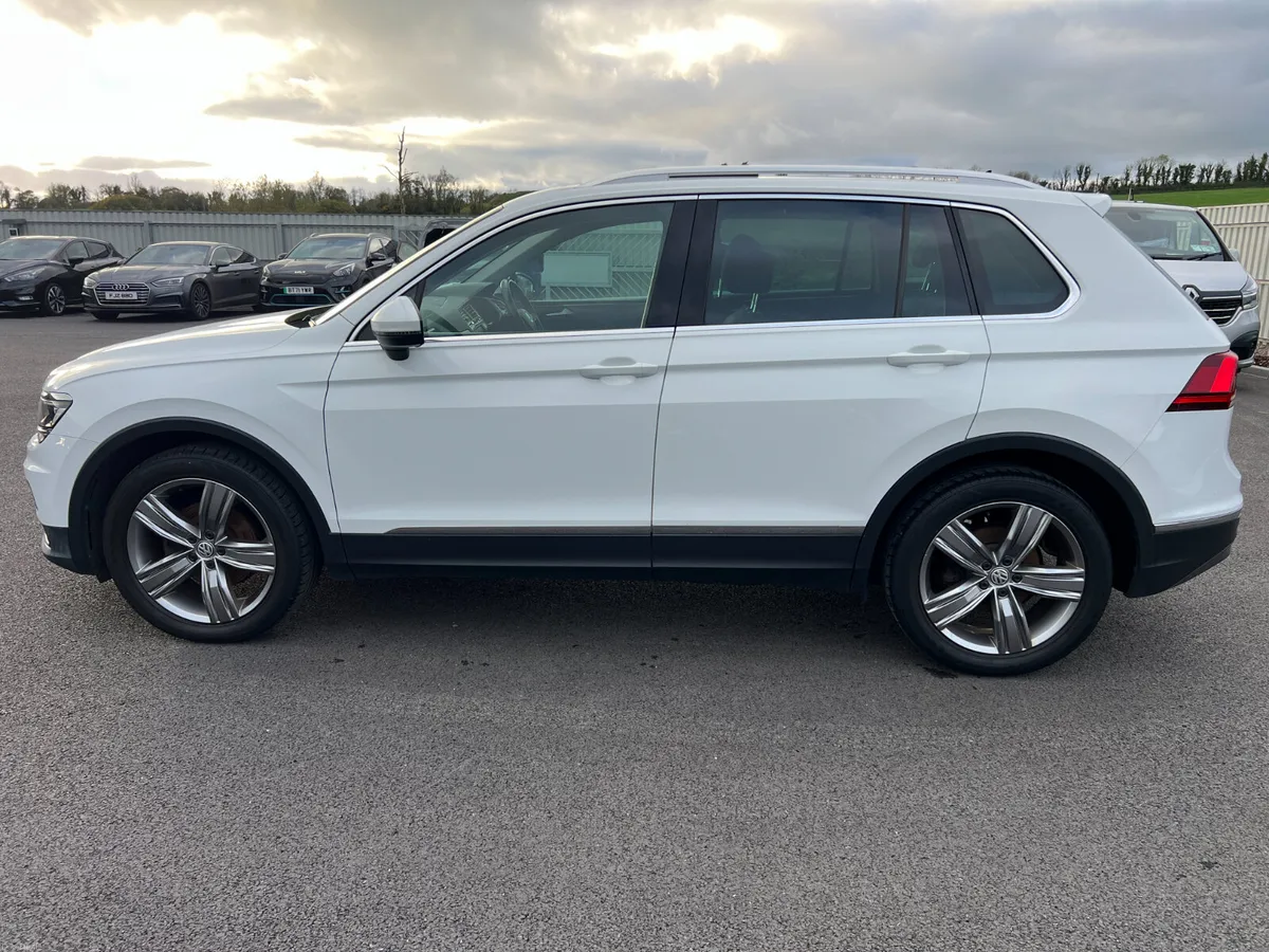 2017 Volkswagen Tiguan SEL 2.0 TDI BMT - Image 5