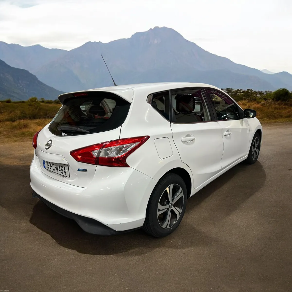 Nissan Pulsar 2016 - Image 2