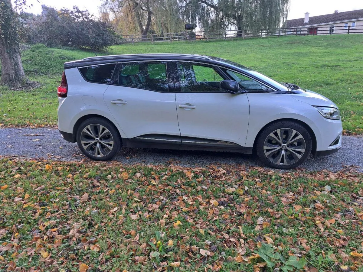 Renault Grand Scenic - Image 2