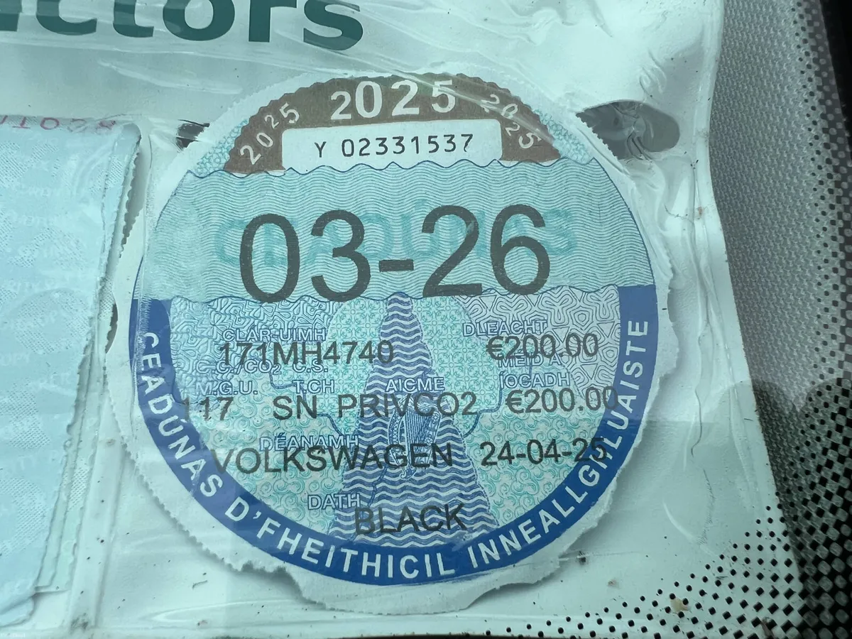 Volkswagen Golf 2017 2.0 TDI 5DR 150HP - Image 3