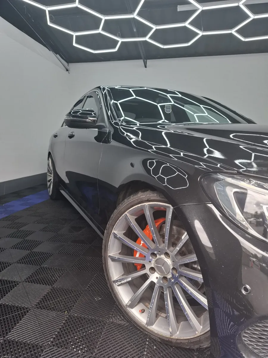 2017 Mercedes c220 AMG line premium plus auto - Image 3