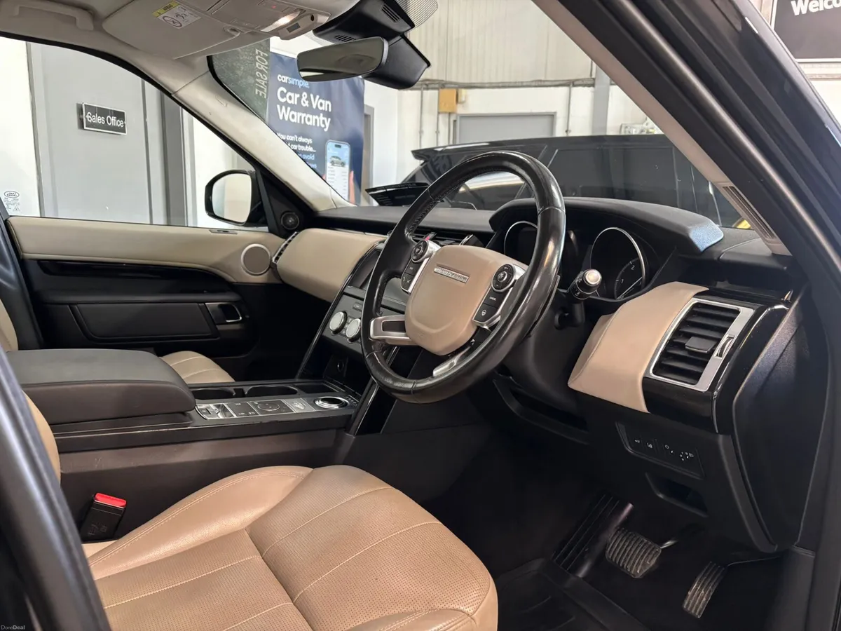 Land Rover Discovery 2018 2.0TD4. SE AUTOMATIC - Image 4