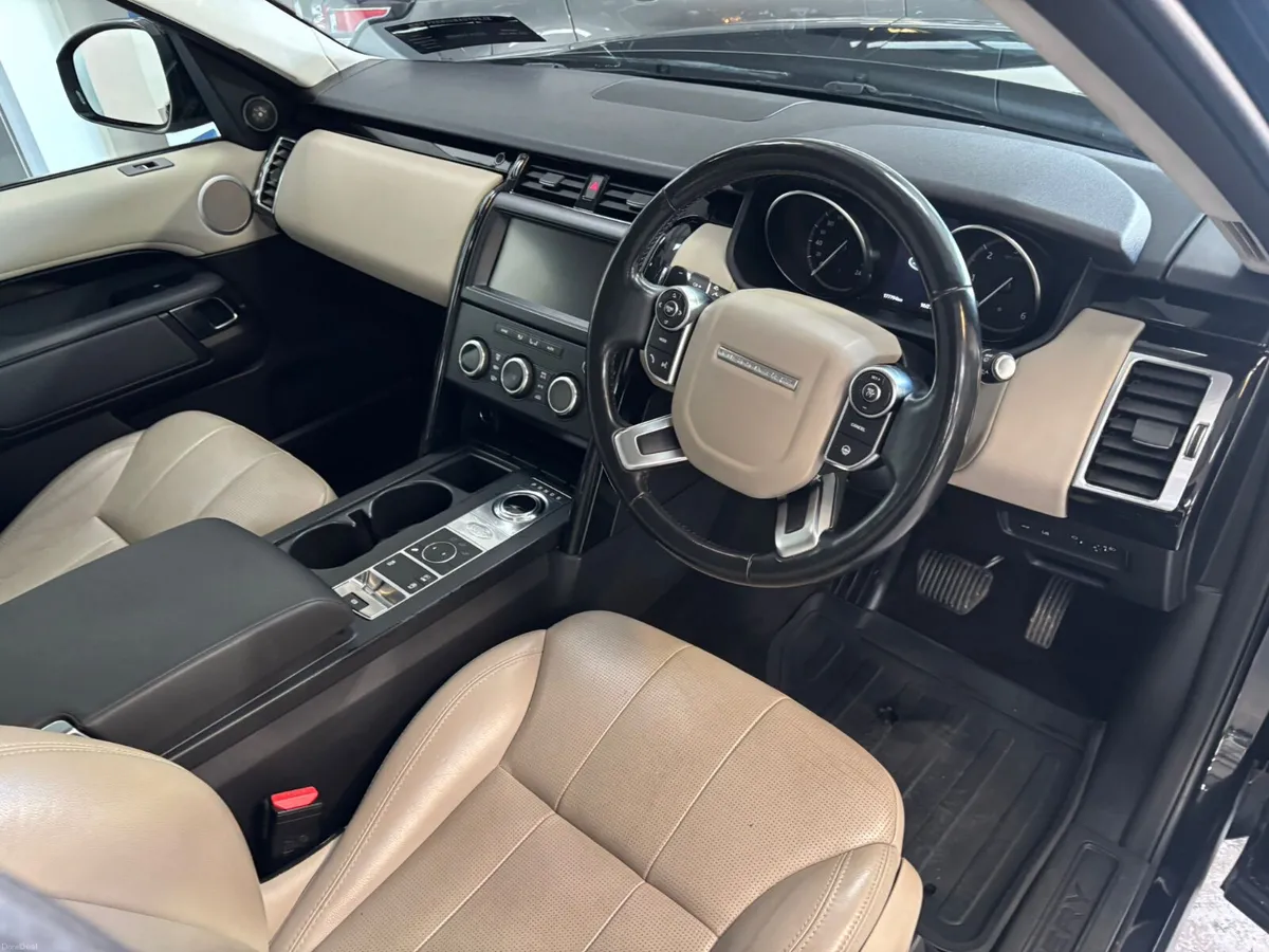 Land Rover Discovery 2018 2.0TD4. SE AUTOMATIC - Image 3