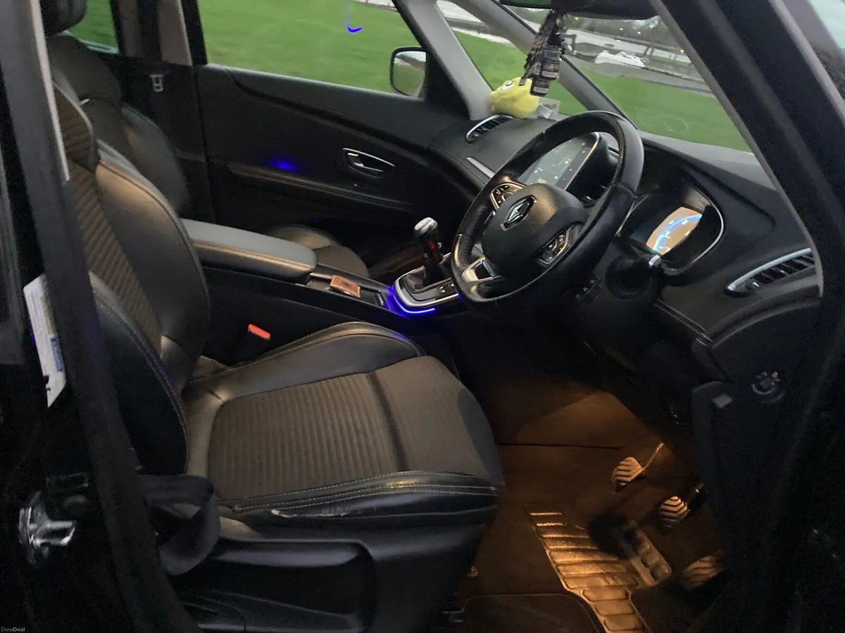 Renault Grand Scenic 2018 - Image 4