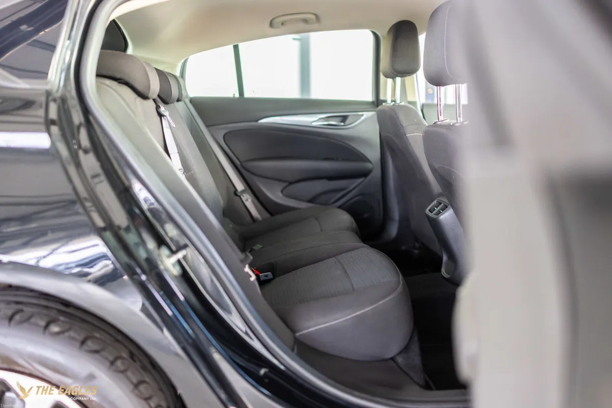 Opel Insignia GRAND SC-1.5 122PS MT6 DIE- MY22 - Image 3