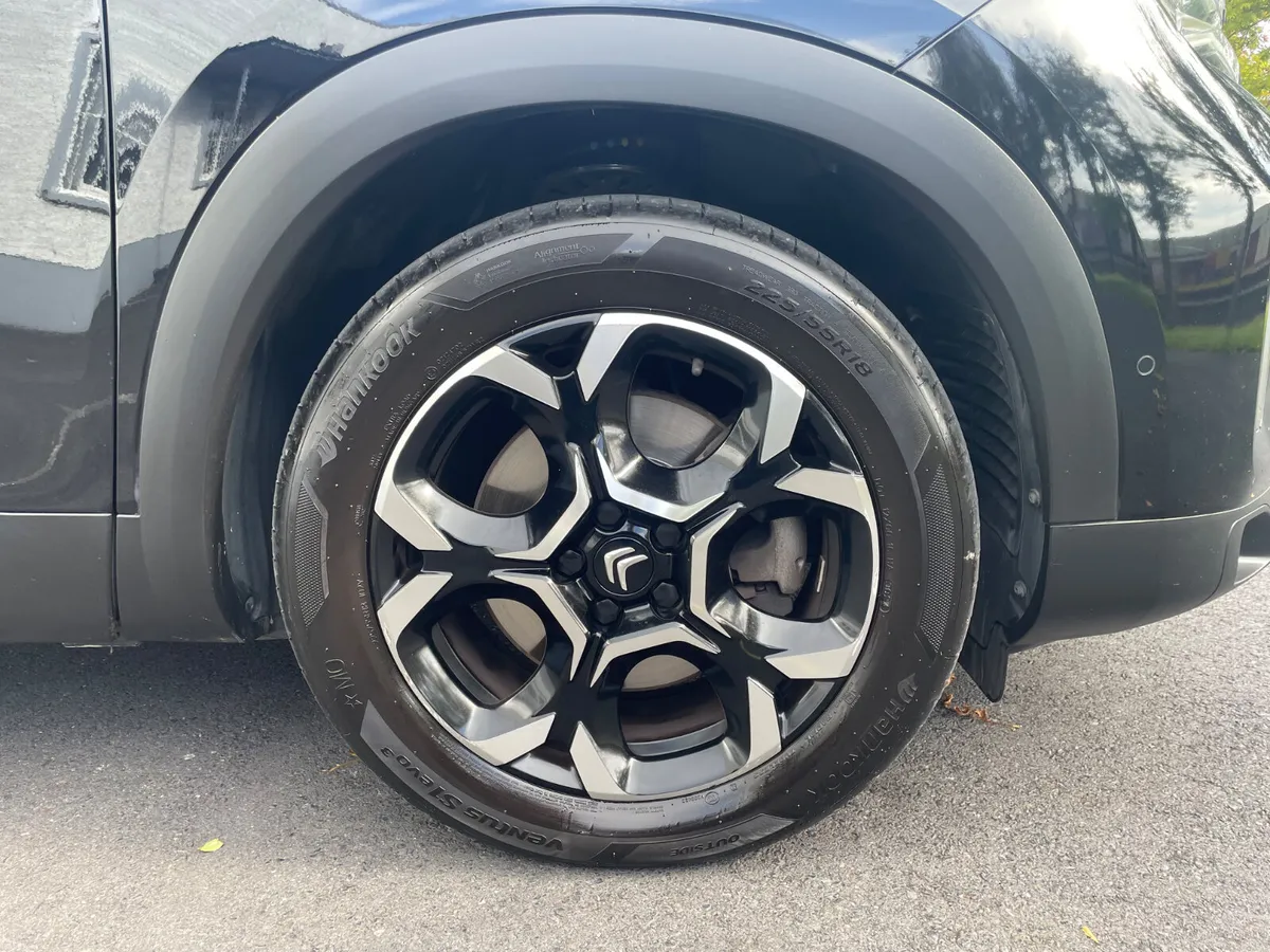 SOH 98.2% FLAIR-APPLE PLAY-140TAX-HALF LEATHER - Image 3