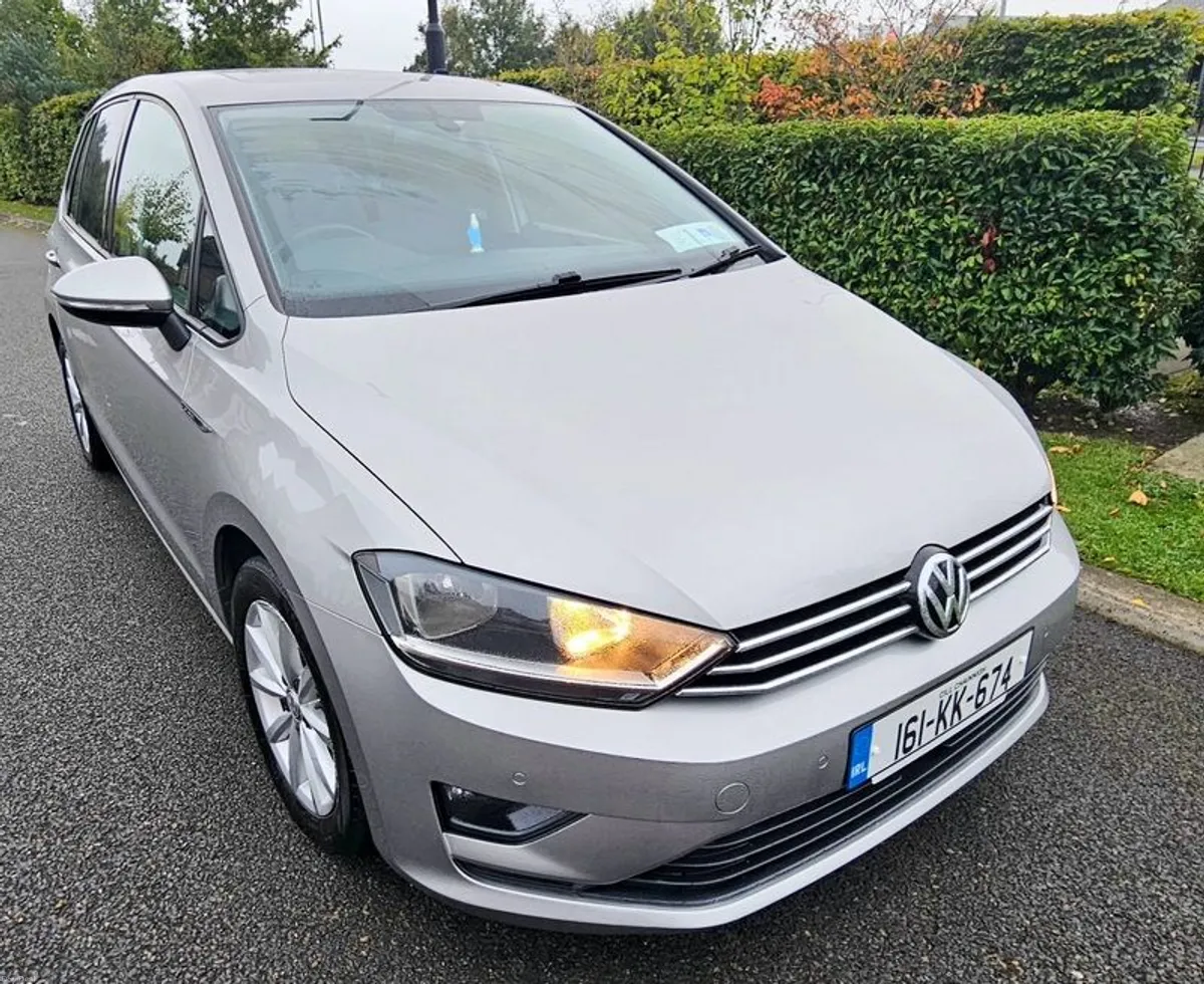 2016 2016 Volkswagen Golf Lounge Special Edition - Image 4