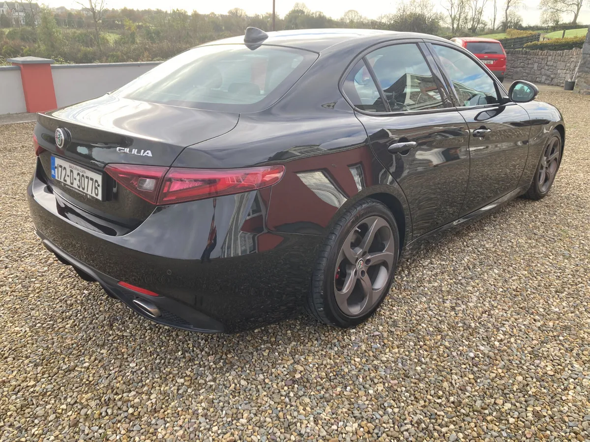 Alfa Romeo Giulia 2017  Diesel 2.2 - Image 4