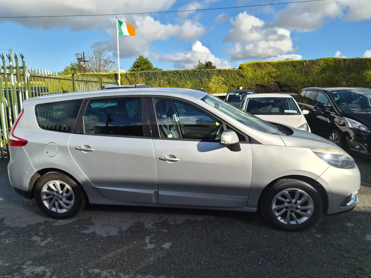Renault Grand Scenic 2014 TOM TOM 7 seater - Image 3
