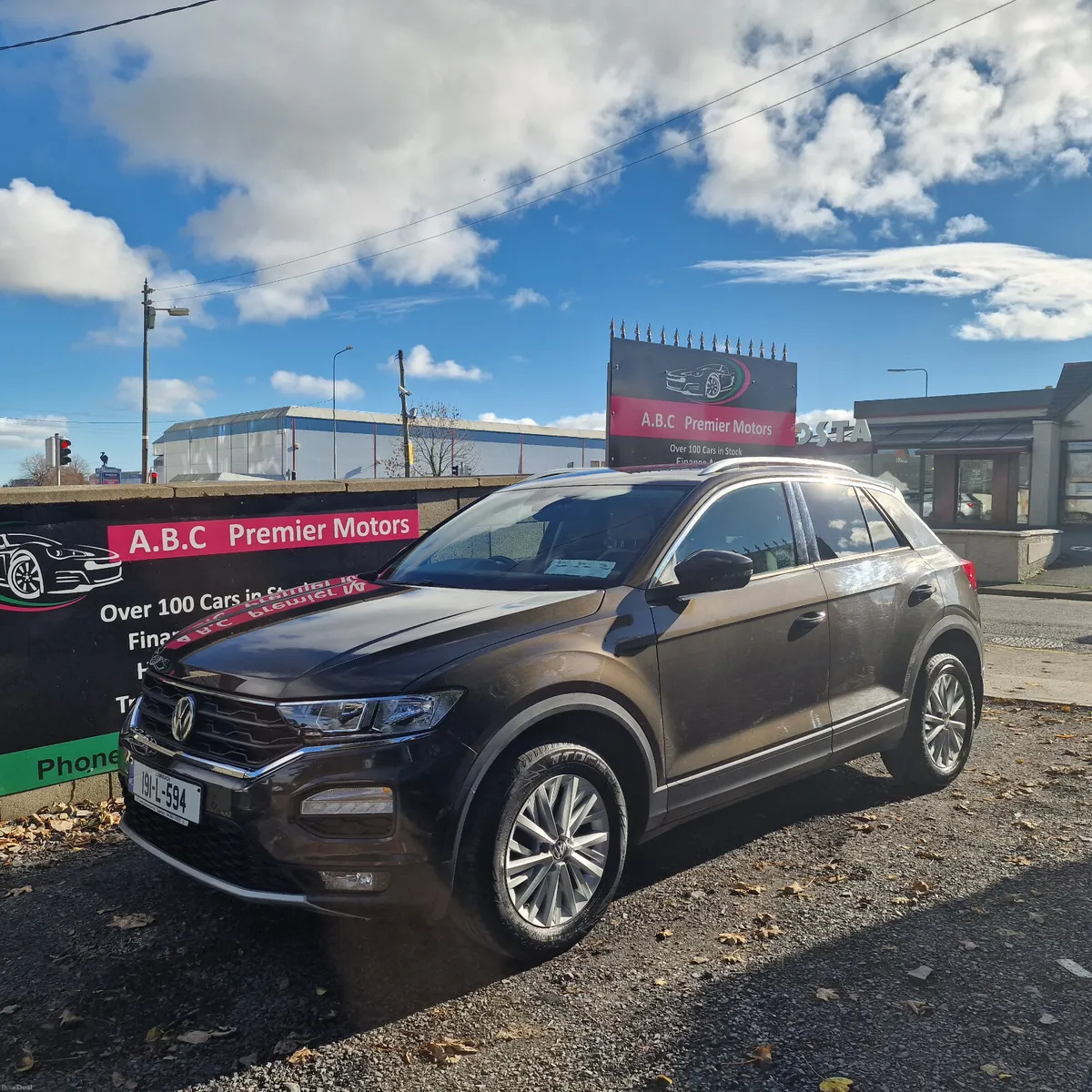 Volkswagen T-Roc 2019 Low Miles 75k miles - Image 4