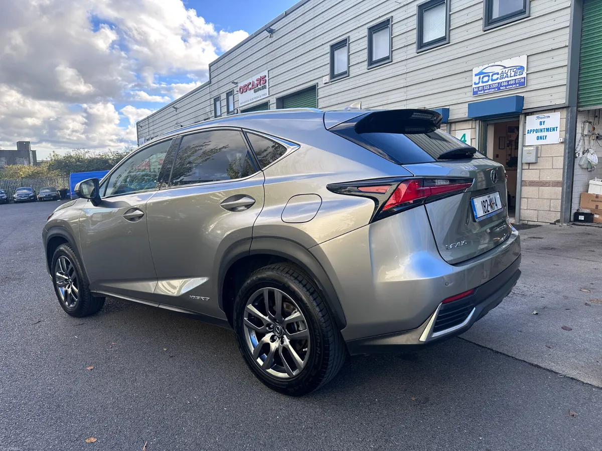 Lexus NX300H Executive, 2018 - Image 6
