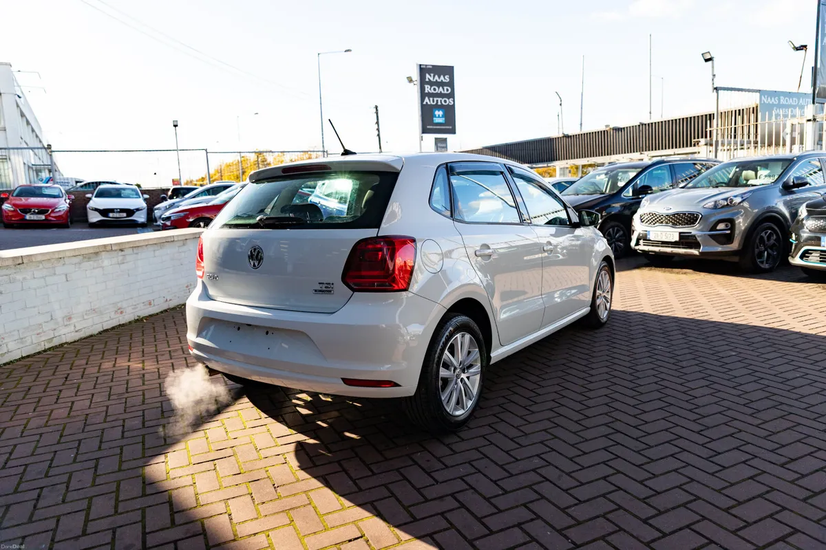VOLKSWAGEN POLO 1.2TSI COMFORTLINE AUTOMATIC - Image 3