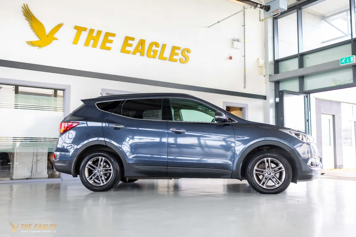 Hyundai Santa Fe 2WD EXECUTIVE AUTOMATIC 5DR AU - Image 3