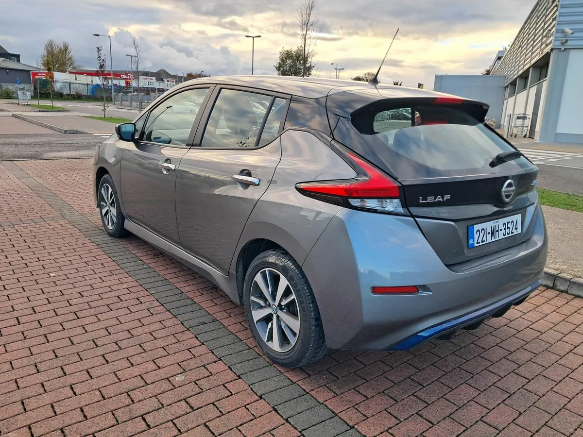 Clean Nissan Leaf 2022.      6 months warranty. - Image 3