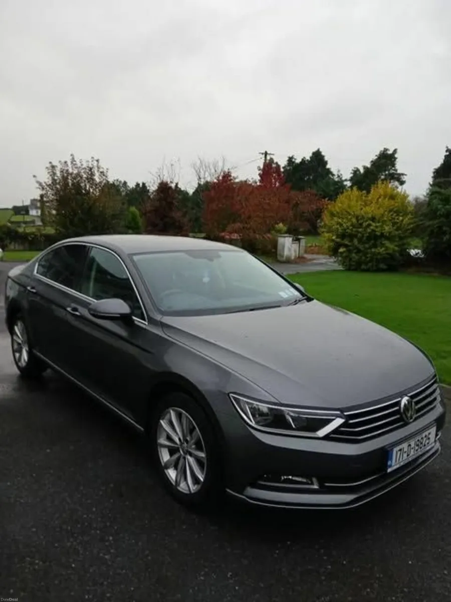 Volkswagen Passat Highline 2017 - Image 1