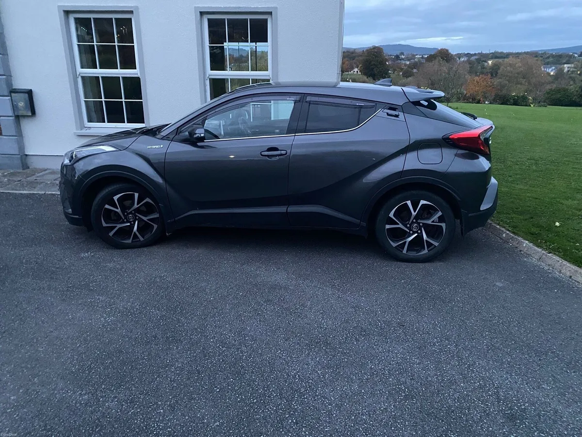 Toyota CH-R Sport Hybrid Automatic 4 year warranty - Image 2