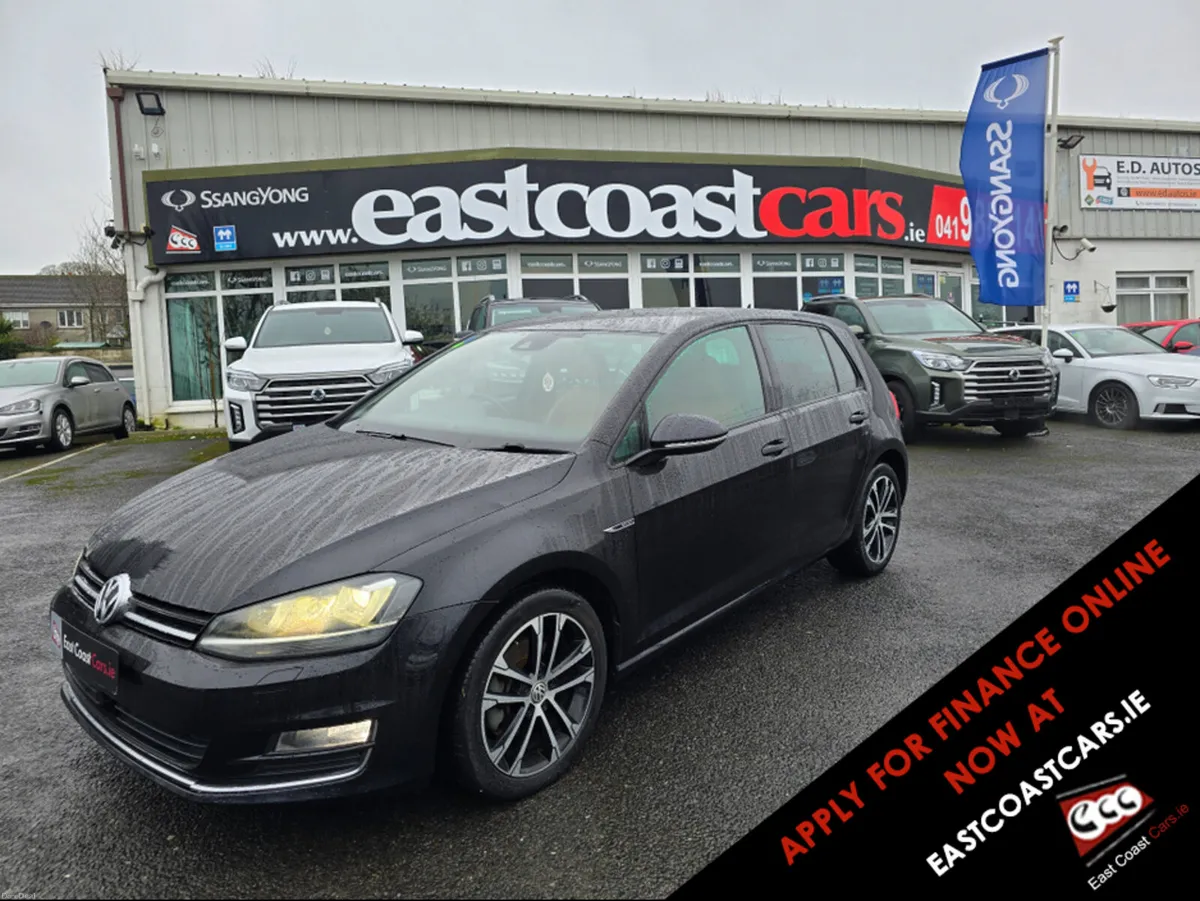 Volkswagen Golf 1.4 TSI SPECIAL TAN LEATHER SEATS - Image 1