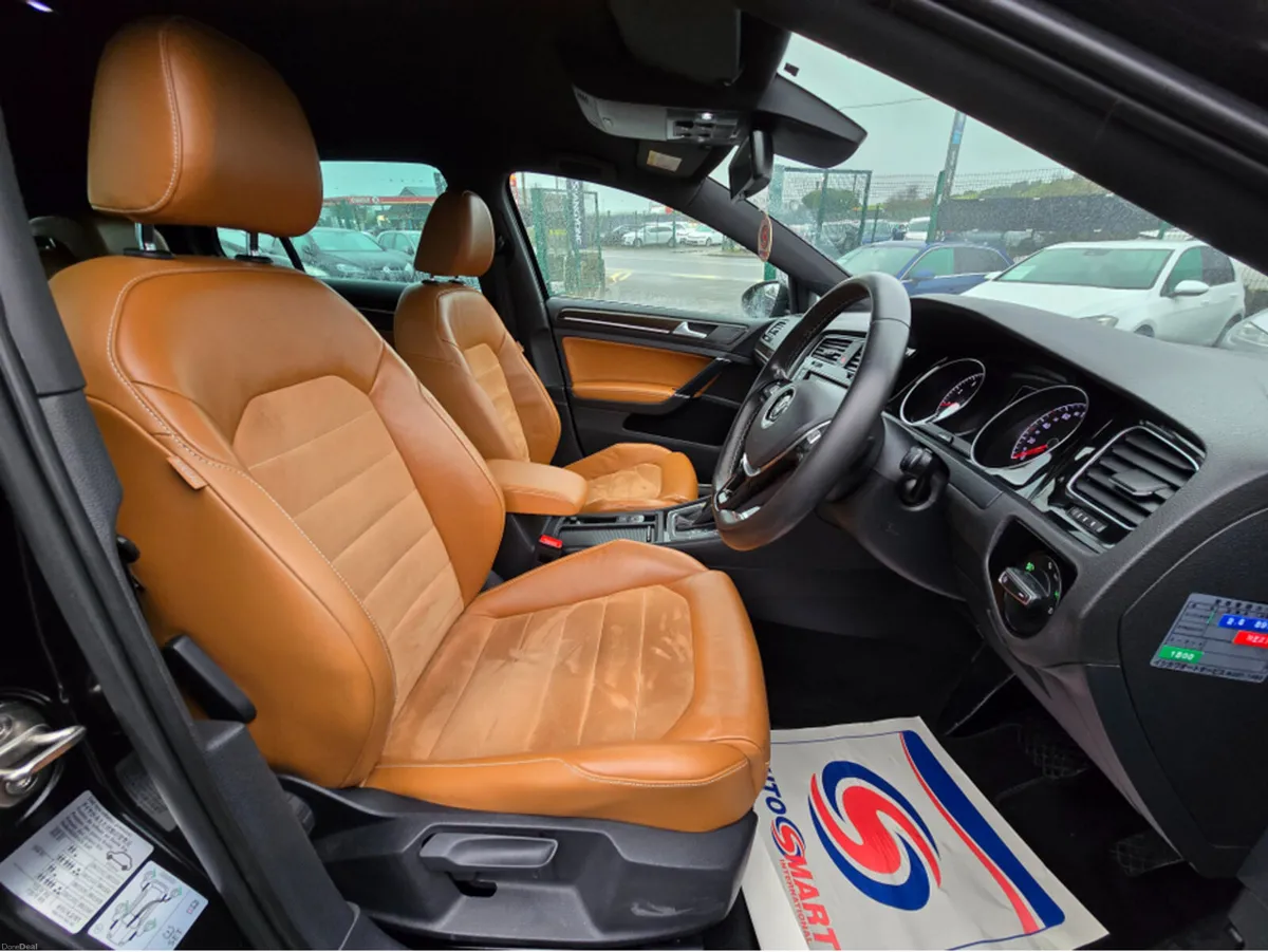 Volkswagen Golf 1.4 TSI SPECIAL TAN LEATHER SEATS - Image 2