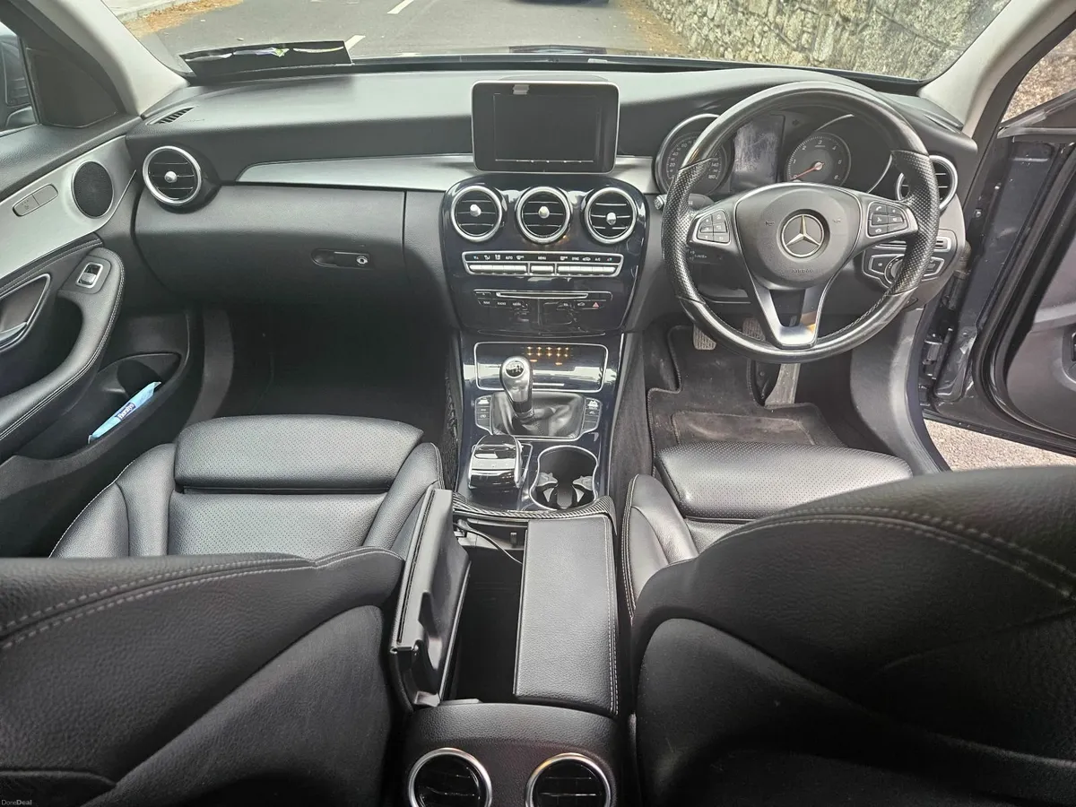 Mercedes-Benz C-Class C220 Diesel Bluetec Sport - Image 3