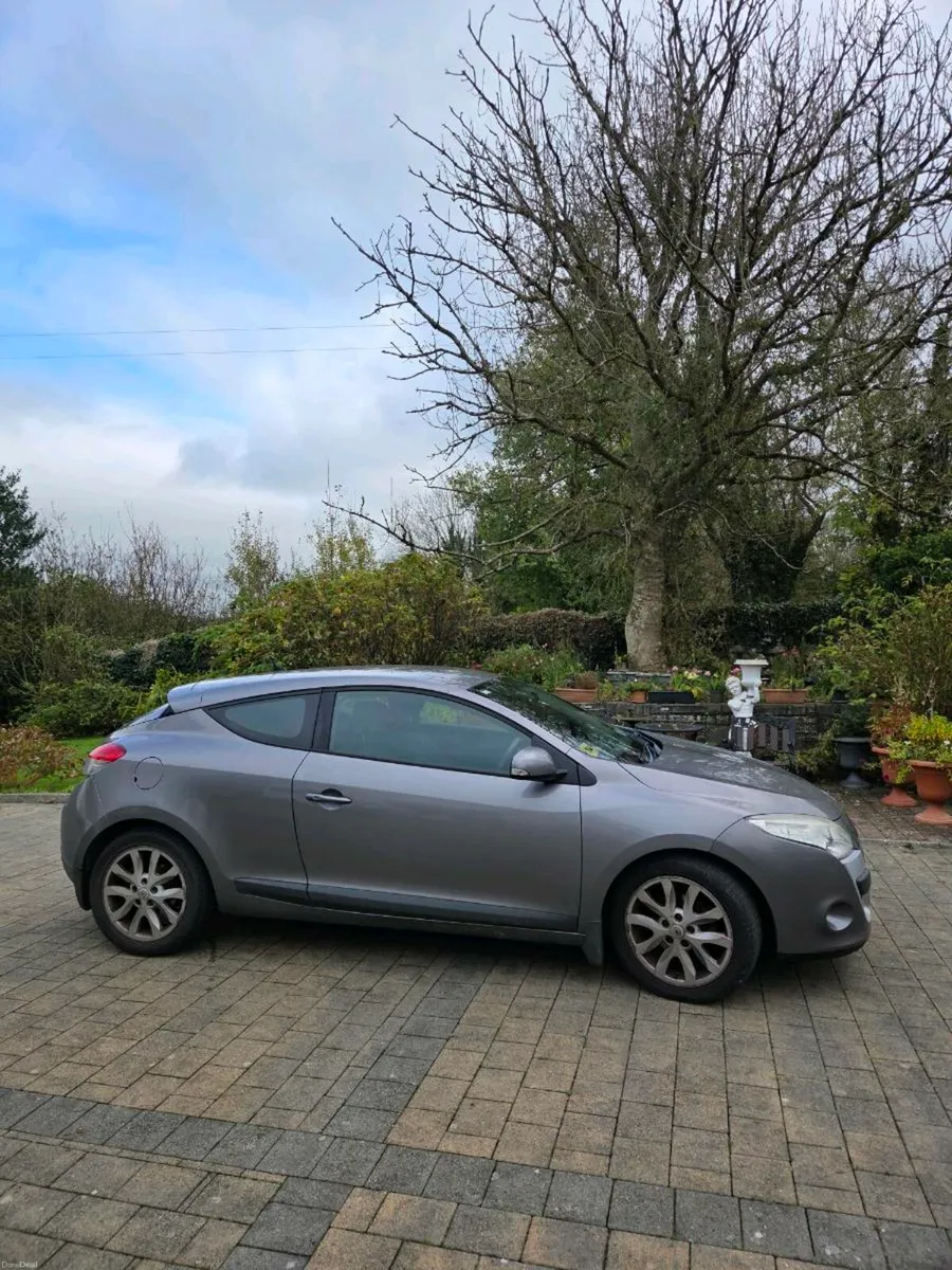 2011 Renualt Megane - Image 2