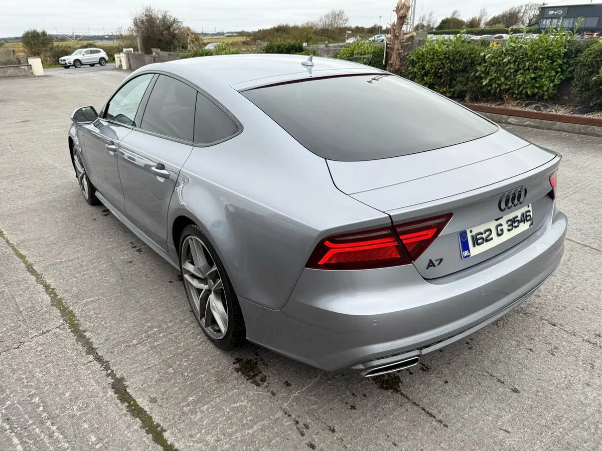 Audi a7 s-line ultra black edition style 218PS - Image 3