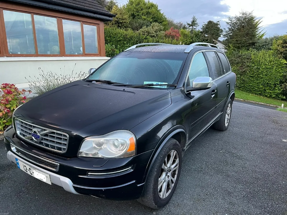 Volvo XC90 2012 - Image 2
