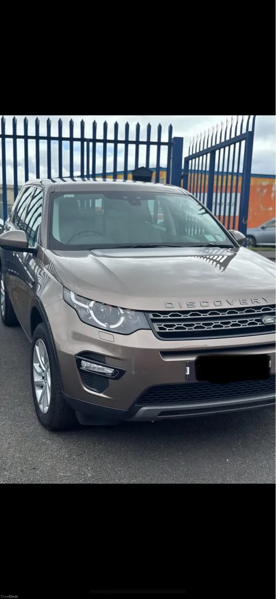Land Rover Discovery Sport - Image 1