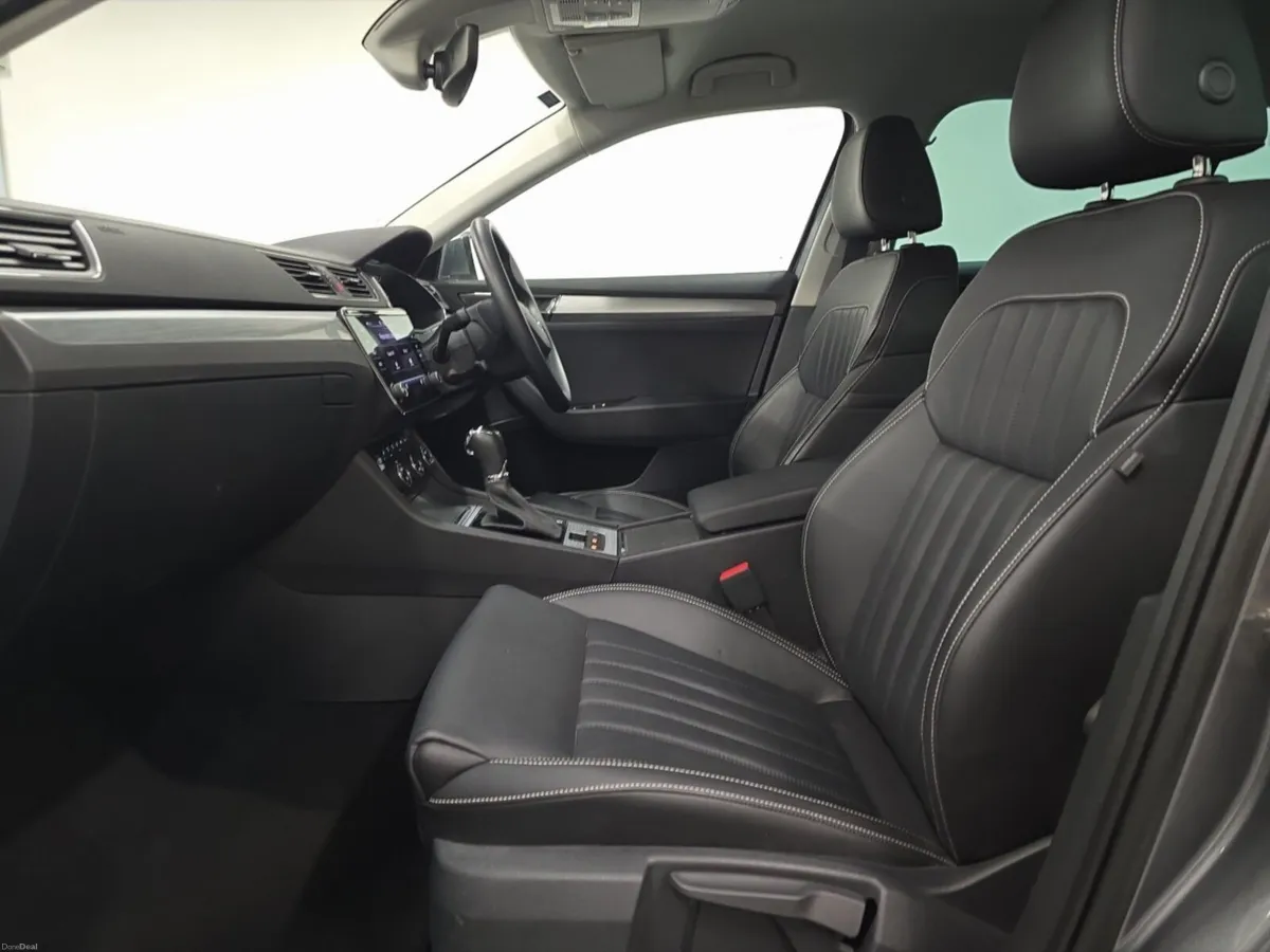Skoda SUPERB Diesel Estate SE Technology - Image 4