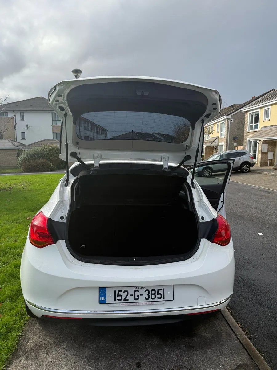 Vauxhall Astra 1.6L Diesel 2015 - Image 4