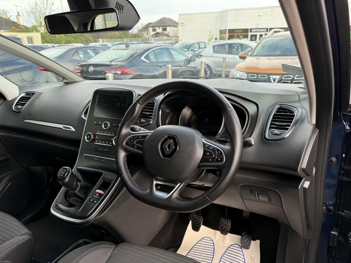 2021 Renault Grand Scenic Diesel. 7 Full Seats - Image 3